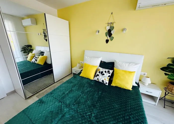 Апартамент Апартаменти Sozopol Residence Созопол